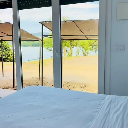 Апартаменты Amanecer Da Auga E